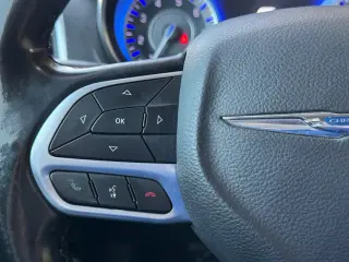 Chrysler 300 2019 Touring 4dr Sedan