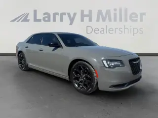 Chrysler 300 2019 Touring 4dr Sedan