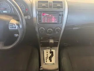 Toyota Corolla 2013 S 4dr Sedan 5M
