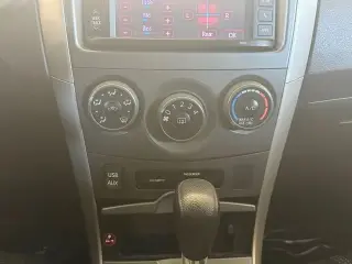 Toyota Corolla 2013 S 4dr Sedan 5M