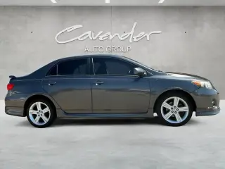 Toyota Corolla 2013 S 4dr Sedan 5M
