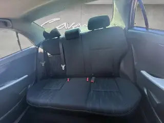 Toyota Corolla 2013 S 4dr Sedan 5M