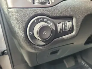 Jeep Cherokee 2020 4x4 Latitude Plus 4dr SUV