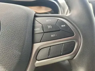 Jeep Cherokee 2020 4x4 Latitude Plus 4dr SUV
