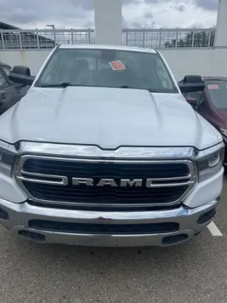 Ram 1500 2019 4x4 Big Horn 4dr Crew Cab 5.6 ft. SB Pickup