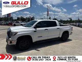 Toyota Tundra 2021 4x4 SR5 4dr CrewMax Cab Pickup SB