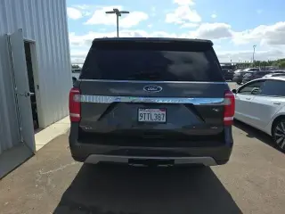 Ford Expedition 2021 4x4 XLT 4dr SUV
