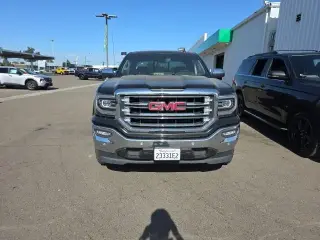 GMC Sierra 1500 2017 4x2 SLT 4dr Crew Cab 5.8 ft. SB