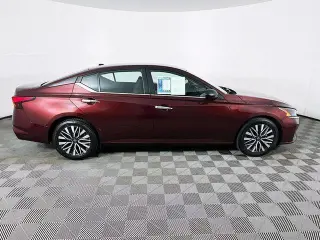 Nissan Altima 2024 2.5 SV 4dr Sedan