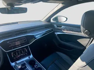 Audi A6 2024 AWD quattro Premium Plus 55 TFSI 4dr Sedan