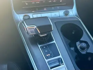 Audi A6 2024 AWD quattro Premium Plus 55 TFSI 4dr Sedan