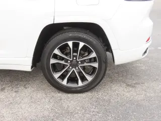 Jeep Grand Cherokee 2022 4x4 Overland 4dr SUV (midyear release)