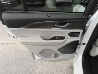 Jeep Grand Cherokee 2022 4x4 Overland 4dr SUV (midyear release)