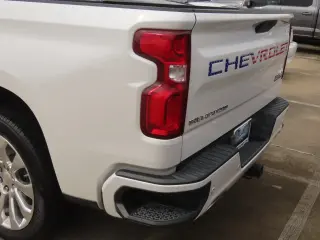 Chevrolet Silverado 1500 2020 4x4 High Country 4dr Crew Cab 5.8 ft. SB