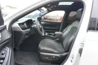 Jeep Grand Cherokee L 2023 4x4 Laredo 4dr SUV