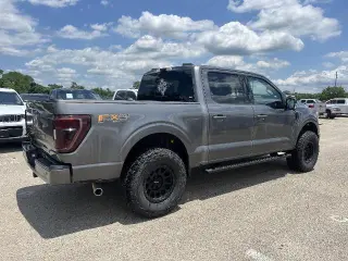 Ford F-150 2023 4x4 XLT 4dr SuperCrew 6.5 ft. SB