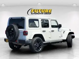Jeep Wrangler 2024 4x4 Sahara 4xe 4dr SUV