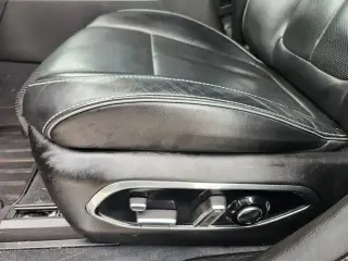 Jeep Grand Cherokee 2022 4x4 Overland 4xe 4dr SUV