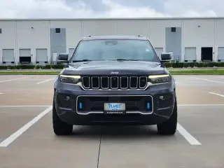 Jeep Grand Cherokee 2022 4x4 Overland 4xe 4dr SUV