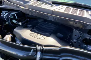 Ford F-150 2022 4x4 Lariat 4dr SuperCrew 5.5 ft. SB