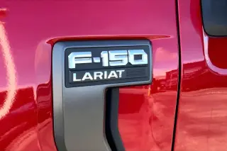 Ford F-150 2022 4x4 Lariat 4dr SuperCrew 5.5 ft. SB