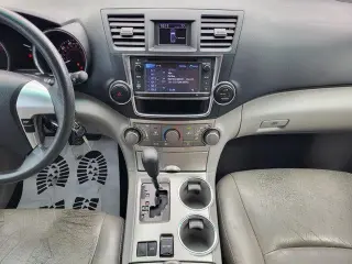 Toyota Highlander 2013 Base 4dr SUV (2.7L l4)