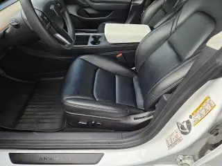 Tesla Model 3 2023 4dr Sedan