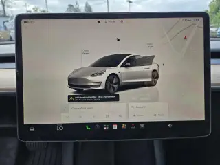 Tesla Model 3 2023 4dr Sedan