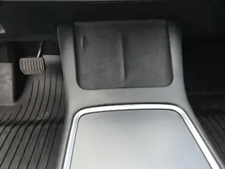 Tesla Model 3 2023 4dr Sedan