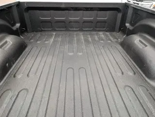 Ram 1500 Classic 2022 4x2 Tradesman 4dr Quad Cab 6.3 ft. SB Pickup