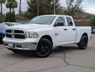 Ram 1500 Classic 2022 4x2 Tradesman 4dr Quad Cab 6.3 ft. SB Pickup