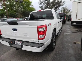 Ford F-150 2023 4x2 XL 4dr SuperCrew 5.5 ft. SB