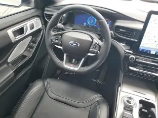 Ford Explorer 2024 AWD ST 4dr SUV