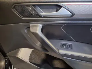 Volkswagen Tiguan 2023 SE R-Line Black 4dr SUV