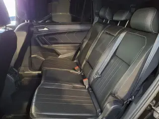 Volkswagen Tiguan 2023 SE R-Line Black 4dr SUV
