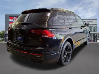 Volkswagen Tiguan 2023 SE R-Line Black 4dr SUV