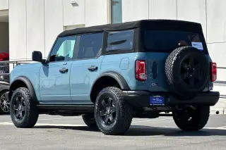 Ford Bronco 2022 4x4 Black Diamond 4dr SUV