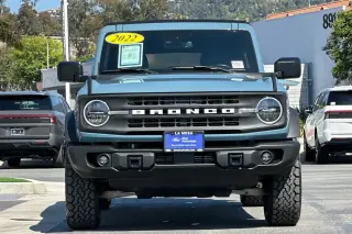 Ford Bronco 2022 4x4 Black Diamond 4dr SUV