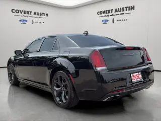 Chrysler 300 2023 Touring L 4dr Sedan