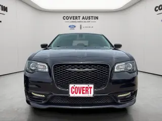 Chrysler 300 2023 Touring L 4dr Sedan