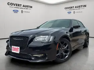 Chrysler 300 2023 Touring L 4dr Sedan