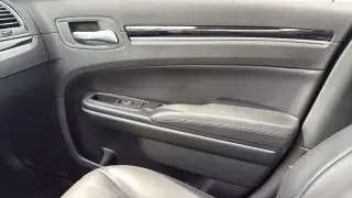 Chrysler 300 2023 Touring L 4dr Sedan