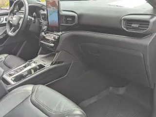 Ford Explorer 2023 AWD ST 4dr SUV