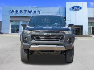 Chevrolet Colorado 2024 4x4 Trail Boss 4dr Crew Cab 5 ft. SB