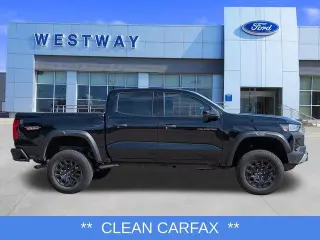 Chevrolet Colorado 2024 4x4 Trail Boss 4dr Crew Cab 5 ft. SB