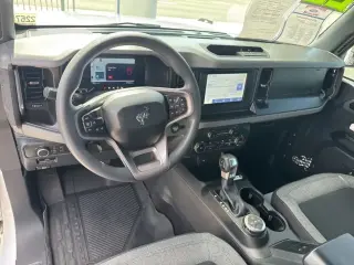 Ford Bronco 2022 4x4 Base 2dr SUV
