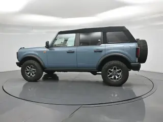 Ford Bronco 2021 4x4 Badlands Advanced 4dr SUV