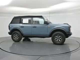Ford Bronco 2021 4x4 Badlands Advanced 4dr SUV