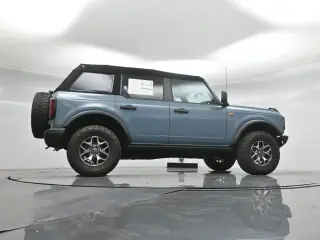 Ford Bronco 2021 4x4 Badlands Advanced 4dr SUV