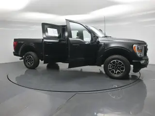 Ford F-150 2023 4x4 XLT 4dr SuperCrew 6.5 ft. SB